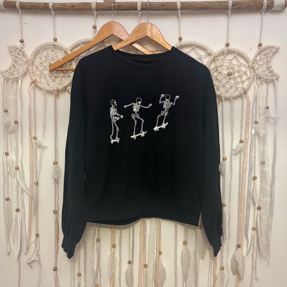 Black Sweatshirt with Skeleton Skateboarders
